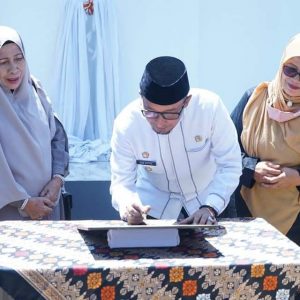 Bupati Eka Putra Resmikan Masjid Nurul Qolbi di Pagaruyung