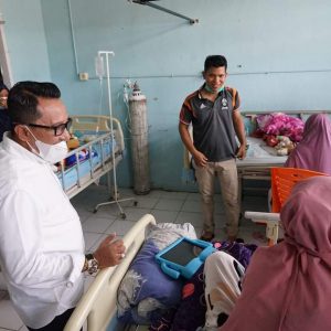 Kunjungi RSUD M. Ali Hanafiah, Bupati Motivasi Pasien