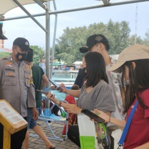 Tiba di Kepulauan Seribu Utara, 1529 Penumpang Kapal diimbau Taat ProKes dan Jalani Scan PeduliLindungi