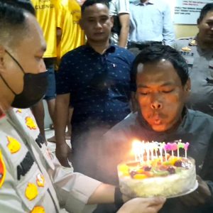 Ulang Tahun, Korban Curanmor Dapat Kado Istimewa dari Polsek Cileungsi