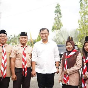 SUTAN RISKA LEPAS KONTINGEN KWARCAB PRAMUKA DHARMASRAYA KE JAMBORE NASIONAL XI