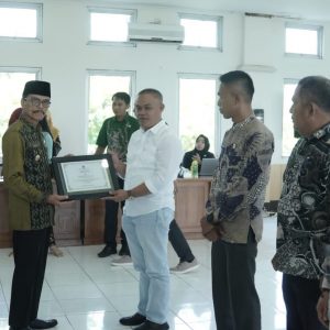 KOMIT PERCEPAT TURUNKAN STUNTING, BUPATI SAFARUDDIN KUKUHKAN TPPS LIMAPULUH KOTA
