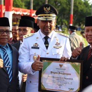 Luar Biasa ! Disdukcapil Kota Payakumbuh Terbaik di Sumatera Barat