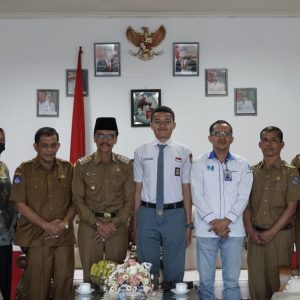 LIMAPULUH KOTA MENUNGGU FAIZ MELANGKAH TEGAP DI DEPAN PRESIDEN RI