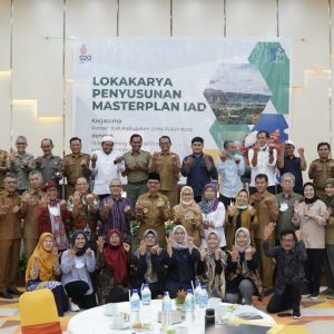 BUKA LOKAKARYA IAD HATTA, BUPATI SAFARUDDIN : PENGEMBANGAN WILAYAH HARAU DAN TARAM HARUS TERINTEGRASI DAN TERPADU