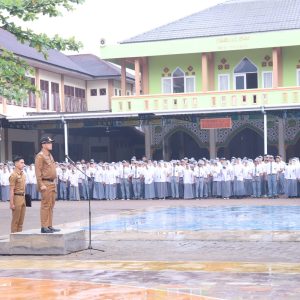 Jadi Pembina Upacara Di SMAN 1 Payakumbuh, Wako Rida Ananda Paparkan 11 Langkah Sukses Raih Masa Depan