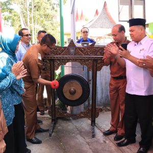 Pj. Wali Kota Payakumbuh secara resmi melauncing pelaksanaan Crash Program Polio dan Posyandu Prima