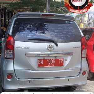 Kendaraan Dinas Plat Merah Parkir di Area Mall Pada Hari Kerja, Ada Apa? 