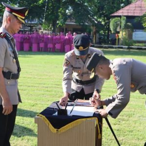 Kapolres Lotara Pimpin Sertijab 6 Pejabat di Polres Lotara