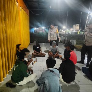 Mabuk Di Tempat Umum, Sekelompok Remaja Di Bubarkan Polsek Plampang
