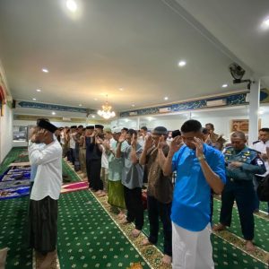 Pupuk Kebersamaan, Danlantamal XII Sholat Idul Fitri 1 Syawal 1444 H Bersama Keluarga Besar Lantamal XII