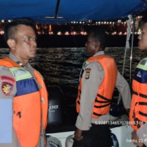 Satuan Polairud Polres Kepulauan Seribu Jaga Laut Malam Tetap Aman