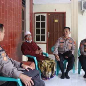 Jumat Curhat Kapolres Kepulauan Seribu Bersama Tokoh Agama Pulau Untung Jawa