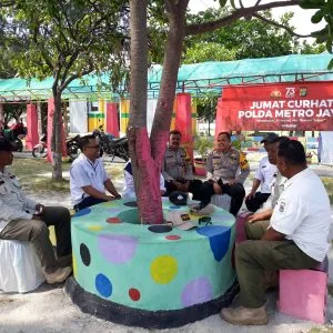 Curhatan Warga Pulau Harapan Kepada Bhabinkamtibmas Dalam Giat Jumat Curhat