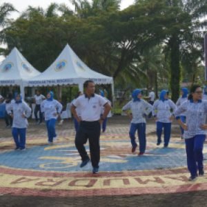 TNI AL Lanal Bengkulu Gelar Olahraga Bersama Sambut HUT Ke-37 Lanal Bengkulu