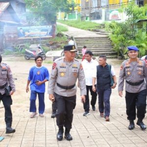Lakukan Patroli Laut, Kapolda Dan Jajaran Polda Kepri Pantau Langsung Situasi Kamtibmas Pesisir