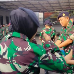 Lanal Bandung Gelar Apel Khusus dan Halal Bihalal Idul Fitri 1444 H/ 2023 M Bersama Prajurit dan PNS Lanal Bandung