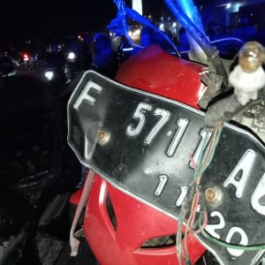 Laka Lantas Libatkan 1 Unit Pick up dan 3 Unit Motor di Sukaraja Kabupaten Bogor