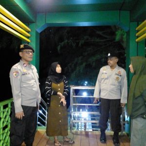 Patroli Malam Polsek Kepulauan Seribu Selatan Himbau Warga Waspada Hoax