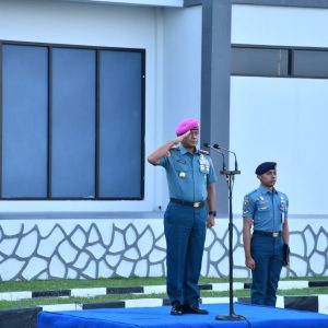 Lantamal I Laksanakan Kegiatan Upacara Bendera 17-an di Lapangan Apel Mako 