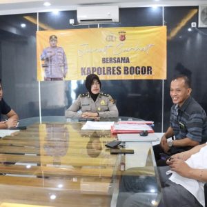 Warga Sambangi Polres Bogor, Sampaikan Aspirasi di Program Jum’at Curhat