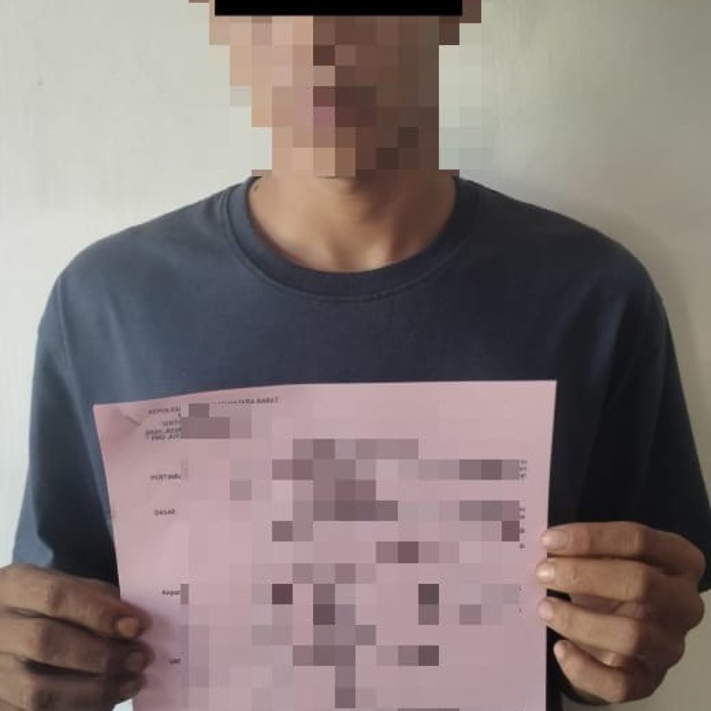 Polsek Sitiung amankan Seorang Pria lakukan Pengancaman Pakai Sejata Tajam