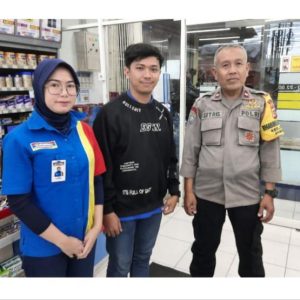 Kepolisian Dalami Aksi Pencurian Dengan Modus Tukar Helm di Sebuah Minimarkat
