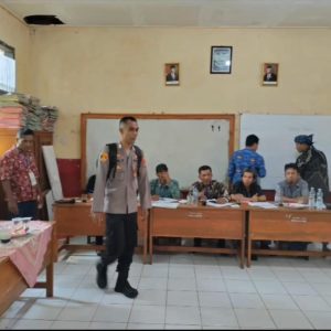 Polsek Ciampea Mengamankan Jalannya Pemilihan Ketua RW dI Wilayahnya*