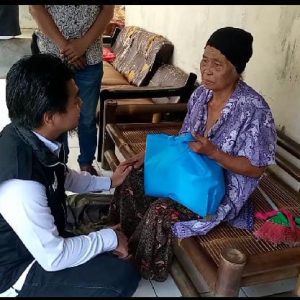 Sat Narkoba Polres Bogor Peduli Sesama Dalam Rangka Memperingati Hari Anti Narkotika Sedunia Dengan Berbagi