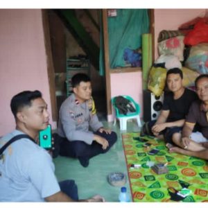 Polsek Ciawi Tindak Lanjutin Laporan Masyarakat Ke Call Center 110 Polres Bogor, Terkait Adanya Permintaan Sejumlah Uang Kepada Pengendara Yang Melintas