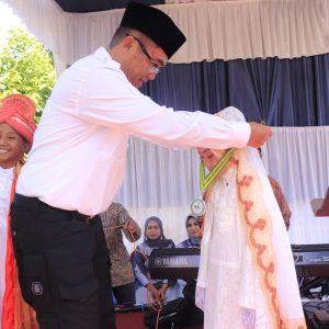 Pj. Wali Kota Payakumbuh Rida Ananda hadiri perayaan Khatam Al Quran di Mushalla Arruhamak Balai Kaliki Koto Nan Gadang