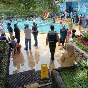 Bhabinkamtibmas Patroly & Pantau Pengunjung Obyek Wisata di Akhir Hari Libur