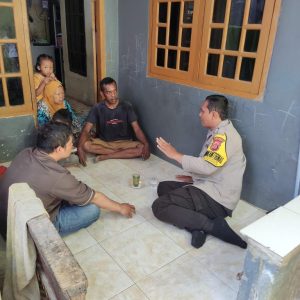 Jaga Keamanan dan Ketertiban Warga, Bhabinkamtibmas Polsek Sukaraja Polres Bogor Lakukan Sambang