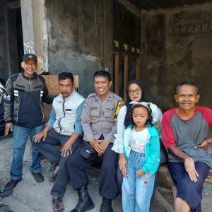 Bhabinkamtibmas Desa Gadog Polsek Megamendung Polres Bogor melaksanakan kegiatan sambang dan dialogis kepada warga masyarakat Terkait TPPO