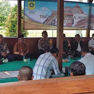 Kegiatan Kemasyarakatan Kapolsek Jasinga Bersama Danramil Sinergi Bersama – sama Masyarakat Dalam Menjaga Kamtibmas