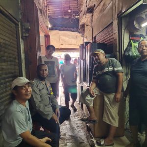 Jaga Kondusifitas Bhabinkamtibmas Polsek Cibinong Polres Bogor Samabangi Pasar