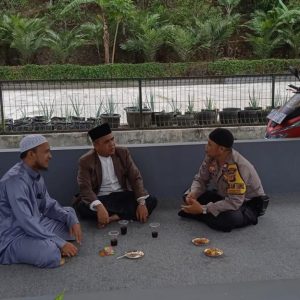 Silahturahmi Terjalin Kokoh Antara Tokoh Masyarakat Dan Bhabinkamtibmas Wilayah Megamendung Dalam Pencegahan Gangguan Kamtibmas