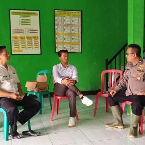 Silahturahmi Warga Binaan Bhabinkamtibmas berikan Dialogis Terkait Kamtibmas