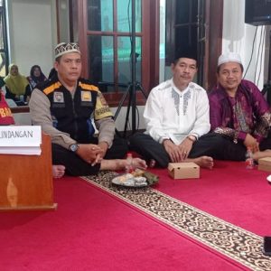Kapolsek Ciomas Bersama Bhabinkamtibmas dan Instansi Terkait Laksanakan Silahturahmi Dan Dialogis Kepada Tokoh Masyarakat Dan Warga Binaan Diwilayahnya