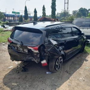 Dua Kendaraan Terlibat Kecelakaan Lalu Lintas di Tol Jagorawi Arah Bogor, Pihak Kepolisian Gelar Olah TKP