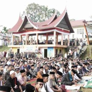 Pemerintah Kabupaten Lima Puluh Kota Gelar Salat Idul Fitri 1444 Hijiriah Di Halaban
