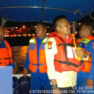 Patroli Malam Satuan Polair Polres Kepulauan Seribu Jaga Keamanan di Pulau Untung Jawa