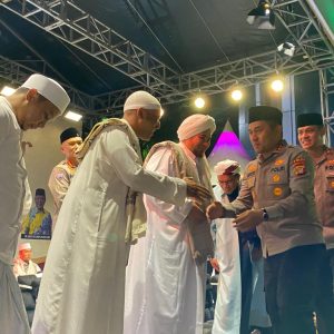 Dalam Rangka Cooling System Pilpres Dan Pileg Pemilu 2024, Kapolda Metro Jaya Hadiri Tabligh Akbar “Tangsel Bersholawat