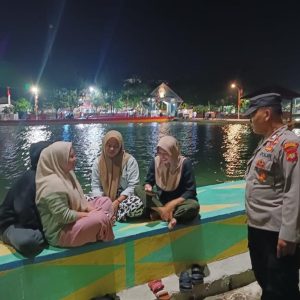 Polsek Kepulauan Seribu Utara Gelar Patroli Malam Polri Presisi, Himbau Remaja untuk Ciptakan Kamtibmas yang Aman dan Nyaman