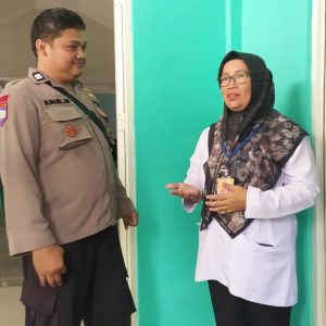 Giat Sambang Dan Dialog Kamtibmas Bhabinkamtibmas Wilayah Hukum Polsek Klapanunggal Bersama Perangkat Desa Wujud Kemitraan
