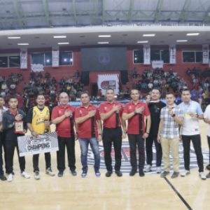 Wakapolda Metro Jaya Hadiri Acara Penutupan Tournament Kapolri Cup Basketball Tournament 2023