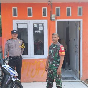 Sinergitas TNI- Polri, Bhabinkamtibmas Wilayah Hukum Polsek Megamendung Giat Silahturami Dan sambang warga Terkait Kamtibmas