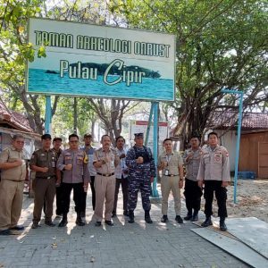 Polsek Kepulauan Seribu Selatan Bersama Tiga Pilar Berpartisipasi  Monitoring Wilayah Pulau Untung Jawa 