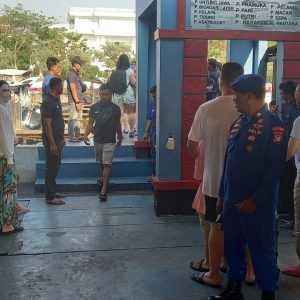 Polres Kepulauan Seribu Giatkan Pengamanan Rutin Keberangkatan Warga dan Wisatawan di Dermaga Marina Ancol