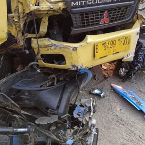 Polsek klapanunggal Gelar Olah TKP Laka Lantas Yang Akibatkan Seorang Pengendara Motor Meninggal Dunia